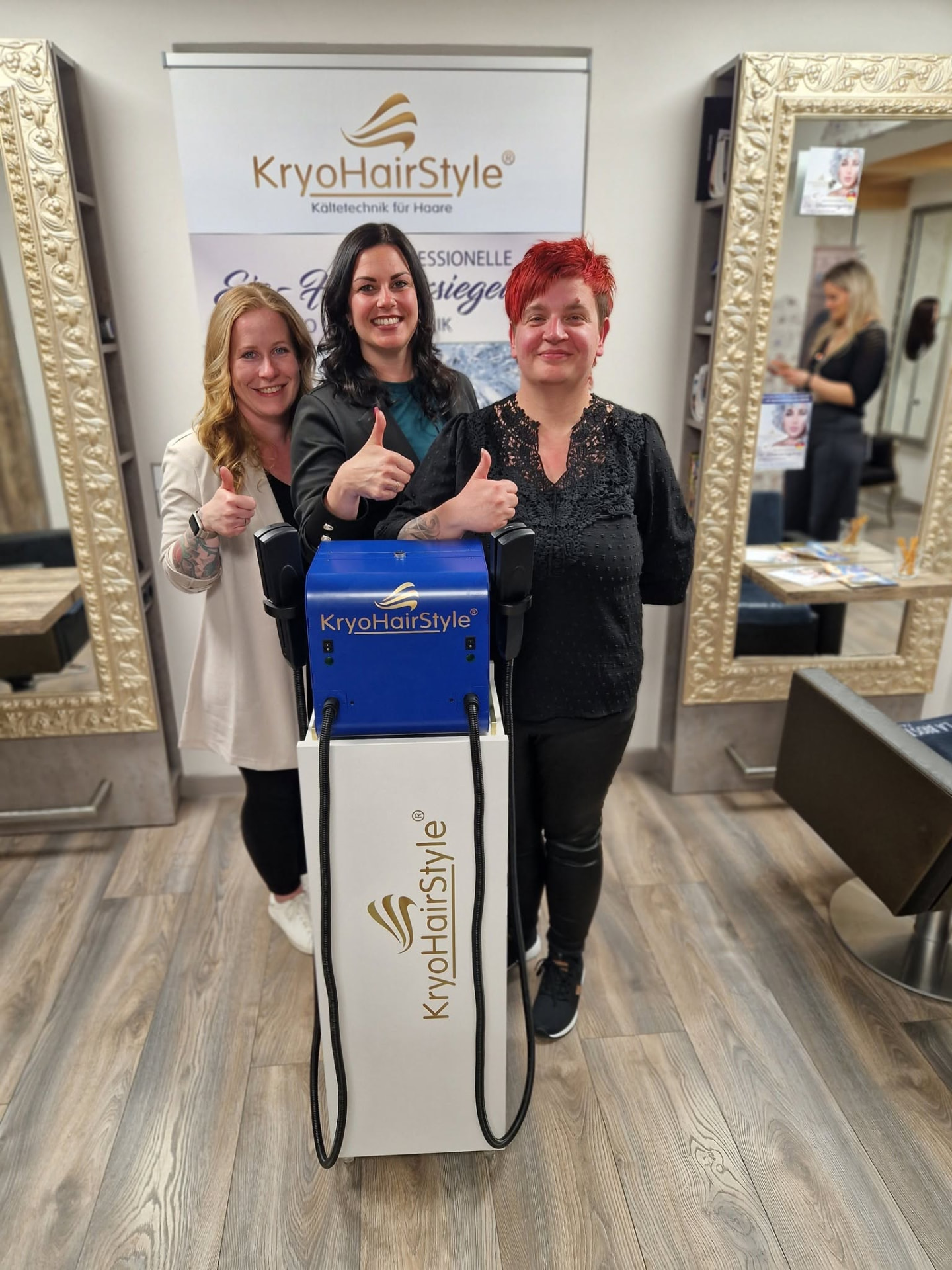 AR Haarmanufaktur mit dem KryoHairStyle Gerät im Salon